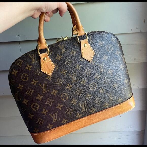 Louis Vuitton Monogram Alma PM From the 1996 Collection - Picture 16 of 16